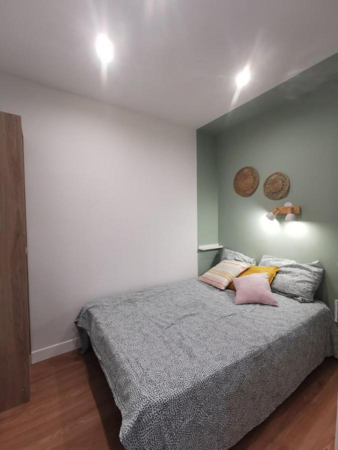 Appartements Acces Prive Plage De La Bergerie Йер Экстерьер фото